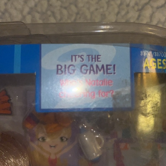 Secret Central Natalie the Cheerleader NIP - Picture 3 of 4